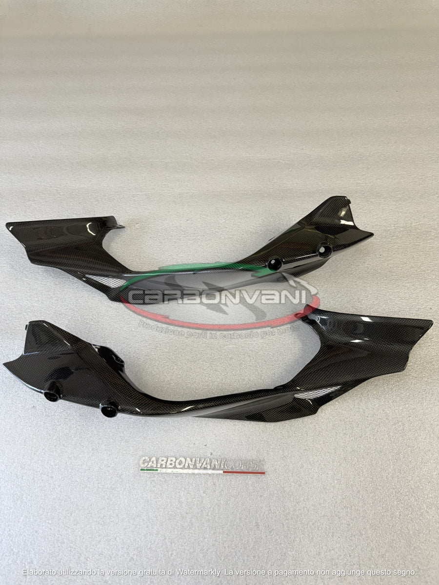 Carbonvani Ducati Panigale V4 MY25 tail side panels
