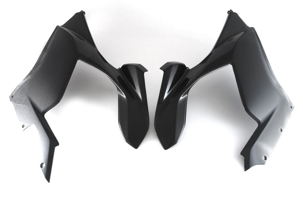 MOTOCORSE Fairing side panel - upper set Trama del carbonio e finitura superficiale