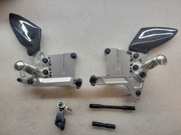 Graves Motorsports Kawasaki ZX-4RR / ZX-4R Adjustable Rearsets - Silver