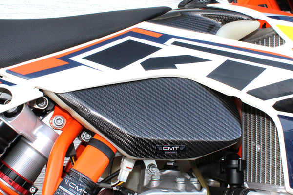 CMT Compositi Carbon Lower Fuel Tank Cover | KTM EXC-f 450 (EU - EUROPE MODEL) / KTM EXC-f 500 (EU - EUROPE MODEL) | 000385