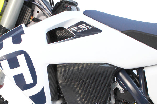 CMT Compositi Carbon Lower Fuel Tank Cover | Husqvarna TE 150 i / Multi-Model | 000387