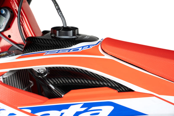 CMT Compositi Carbon Lower Fuel Tank Cover | Beta RX 250 2T / Multi-Model | 000924