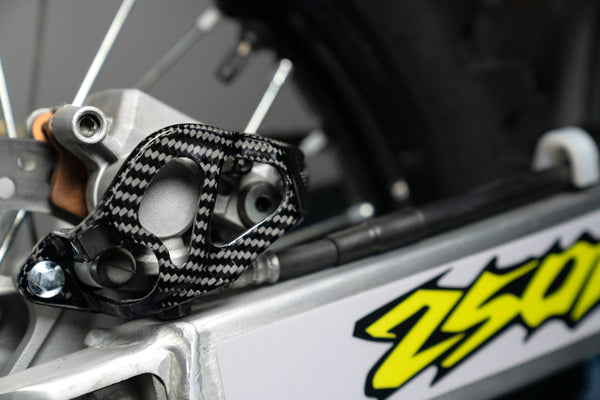 CMT Compositi Carbon Rear Brake Caliper Guard | Honda CR 250 / Multi-Model | 001052
