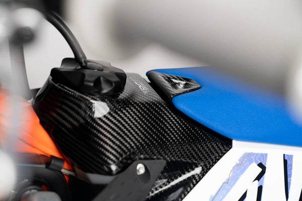 CMT Compositi Carbon Upper Fuel Tank Cover | KTM EXC 150 / Multi-Model | 003085