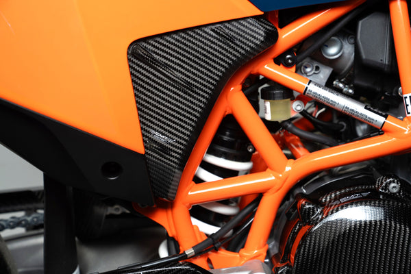 CMT Compositi Carbon Lower Fuel Tank Cover | KTM 690 SMC R / KTM 690 ENDURO R | 003128