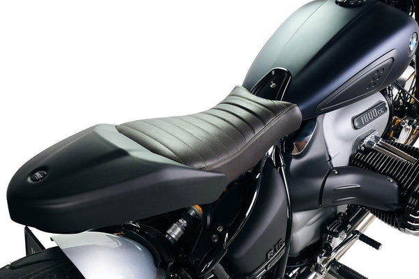 Unit Garage 1653 Passenger seat hump R18