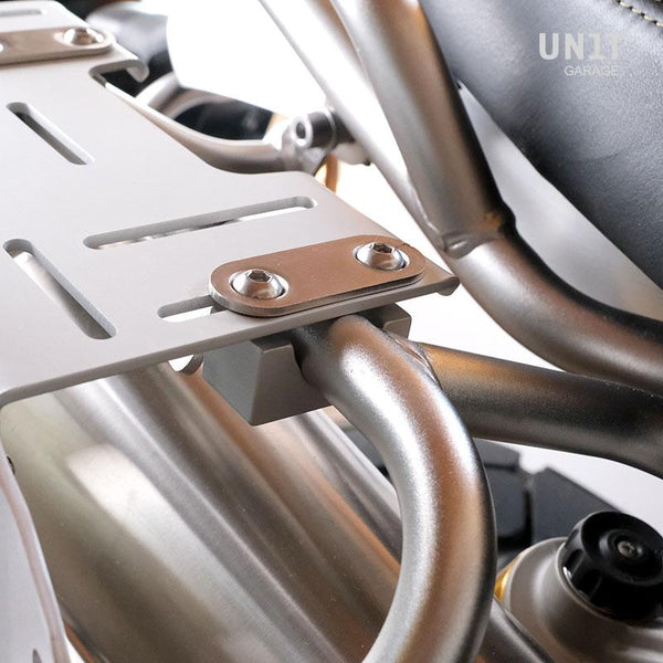 Unit Garage A9_ Pair of aluminum U-bolts