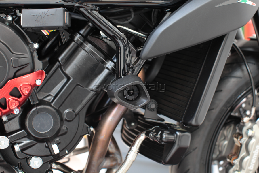 Brutale 800