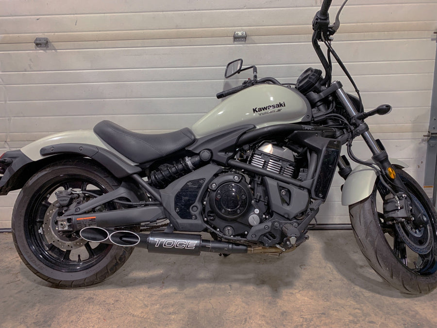 TOCE Low Mount Double Down Full Exhaust - Kawasaki Vulcan 650 S (15-24)