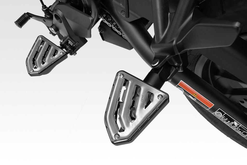 DPM Kit passenger footrests for CL 500 2023-25 | R-01009