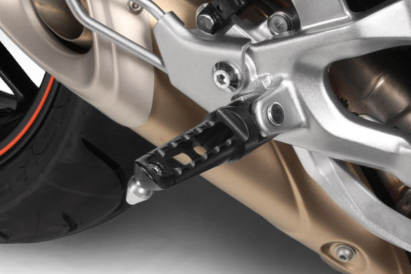 DPM Control footpegs RACE for MT09 2014-16 / XSR 900 2015-20 & More | R-0522/1P