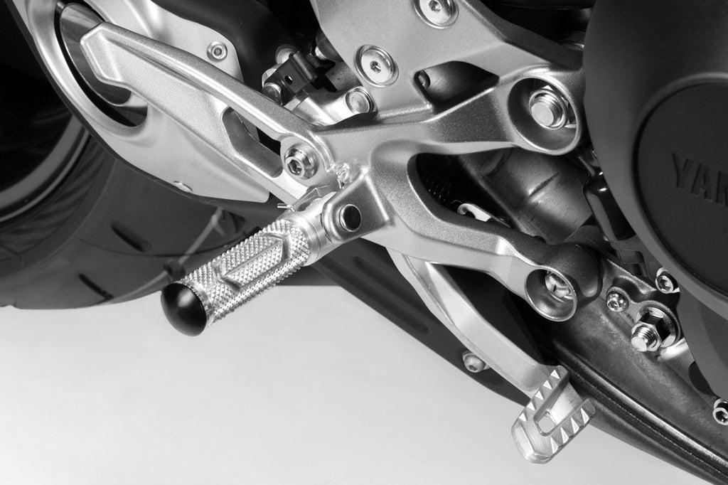 DPM Control footpegs GP for MT09 2014-16 / XSR 900 2015-20 & More | R-0791/1