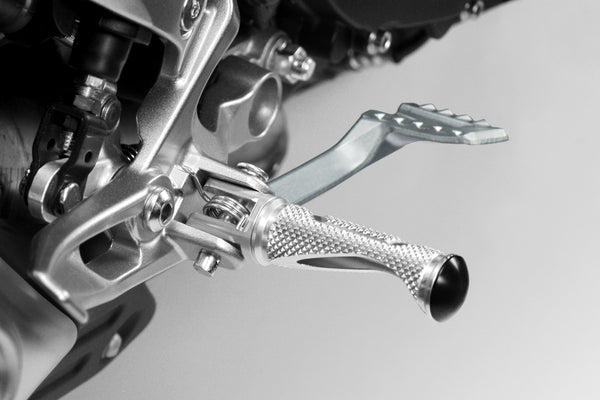 DPM Control footpegs GP for XJ6N 2009-16 / MT07 2014-2017 & More | R-0791