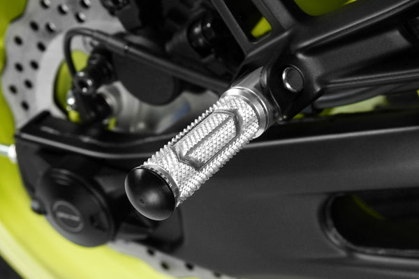 DPM Passenger footpegs GP for MT07 2018-20 / MT07 2021-24 & More | R-0792