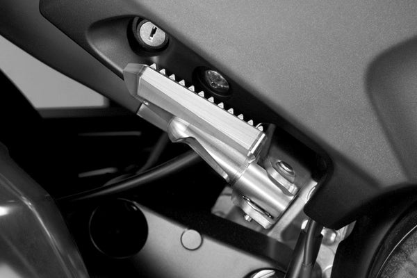 DPM Passenger footrests PIRANHA for T-MAX 2008-2011 / T-MAX 2002-07 & More | R-0837B
