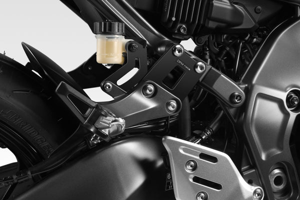 DPM EVO passenger footrests supports Kit for MT09 2021-23 | R-0951E