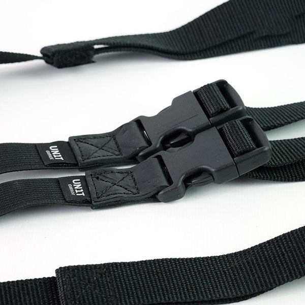 Unit Garage U110 Two straps with leather finishes