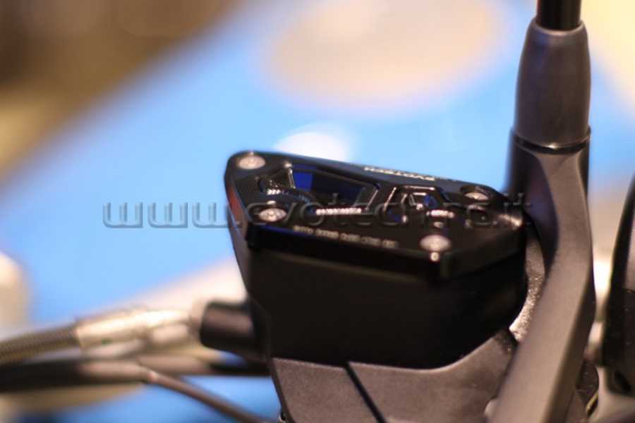 Evotech RC Clutch Fluid Reservoir Cap BMW R1200GS/R nineT/Scrambler - image 1