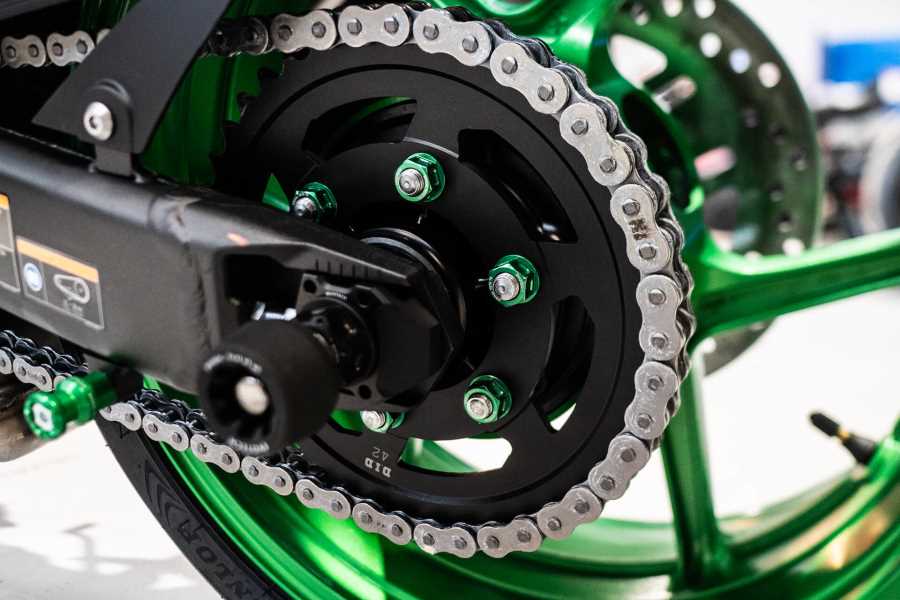 Evotech RC 6 Nuts Kit for Sprocket/Sprocket carrier M10 × 1.25 – 7075-T6 Ergal - image 1