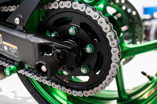 Evotech RC 6 Nuts Kit for Sprocket/Sprocket carrier M10 × 1.25 – 7075-T6 Ergal - image 1