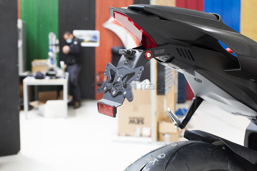 Evotech RC Tail Tidy Yamaha R1 '15-'24 - image 1