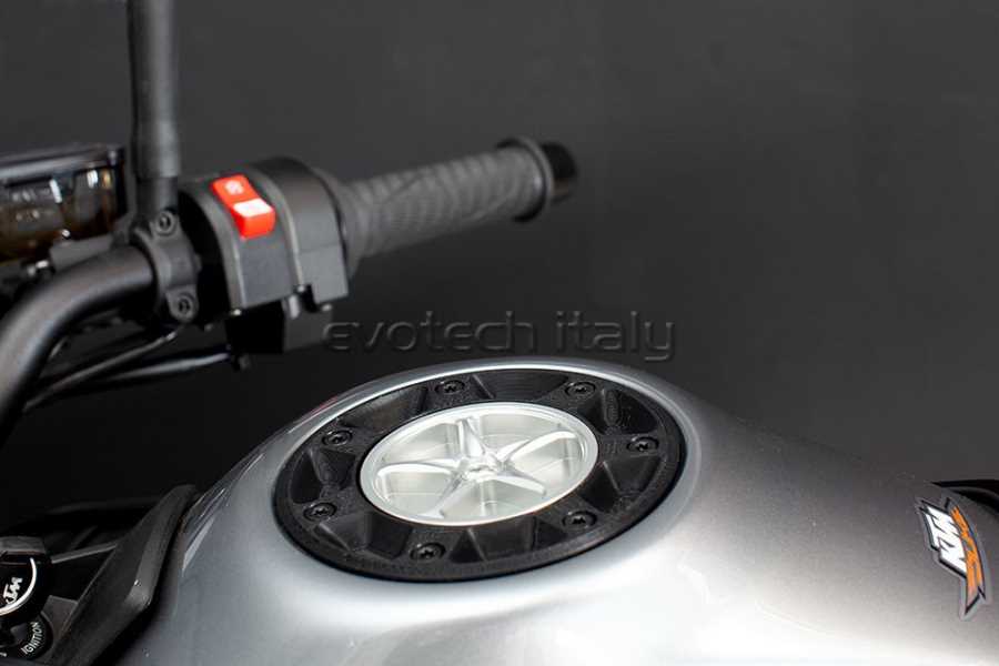 Evotech RC Fuel Cap Ktm 790 Duke '18-'25