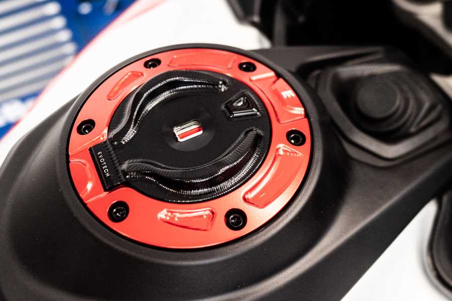 Evotech RC Key Lock Fuel Cap for Ducati Mts1200/1260/V4-Hyp 950-KTM 1290 Superduke