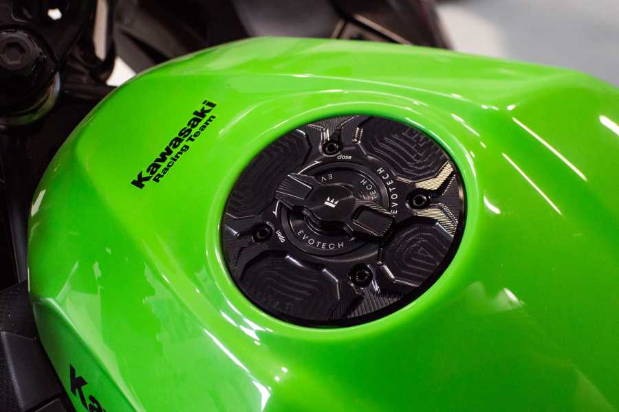 Evotech RC Kawasaki Rapid-Release Fuel Cap