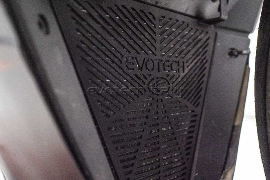 Evotech RC Lower Radiator Guard Ducati Streetfighter V2 955/ Panigale V2 – image 1