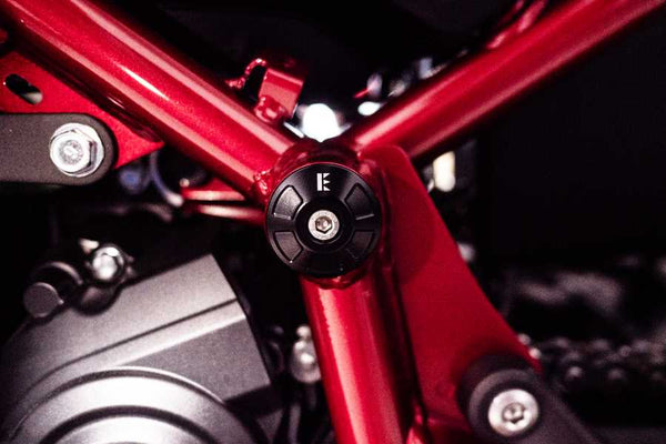 Evotech RC CNC Frame Cap Set for Kawasaki Z900 2025–Present - image 1