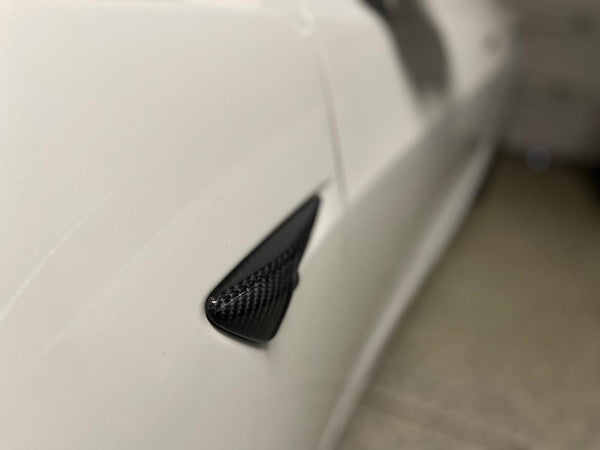 FABSPEED Tesla Model Y Carbon Fiber Turn Signal