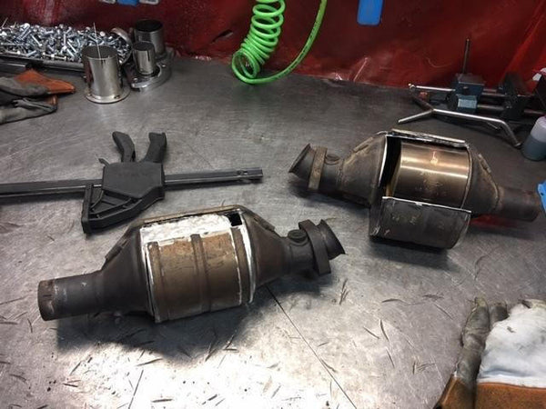 FABSPEED Porsche catalytic converter re-coring 4