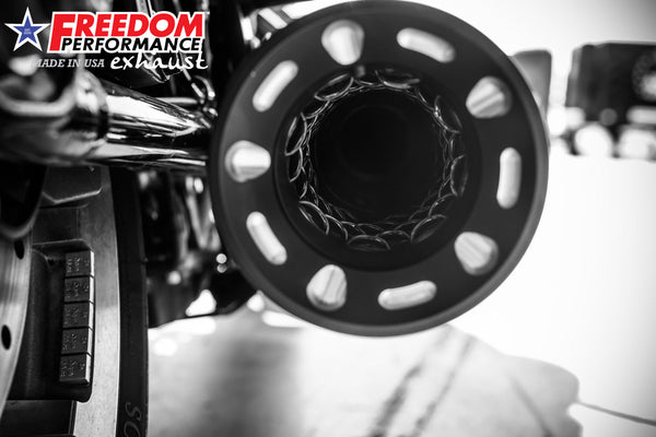 HARLEY SOFTAIL 2-STEP 4.5” UNION 2-INTO-1 2018-2024 official image