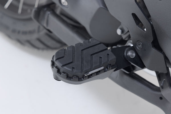 SW-MOTECH ION footrest kit FRS.07.011.10302/B