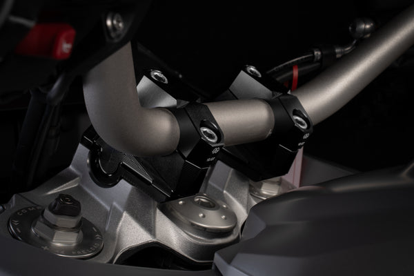 Handlebar riser black