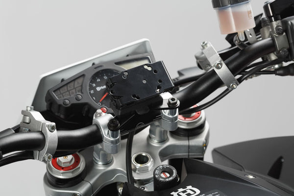 SW-MOTECH GPS mount for handlebar GPS.07.646.10600/B