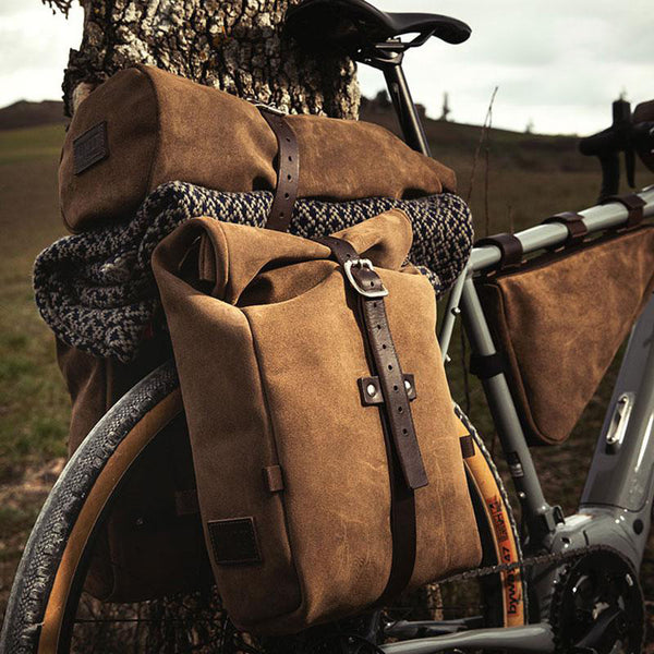 Unit Garage B006 Waxed suede Gravel Pannier