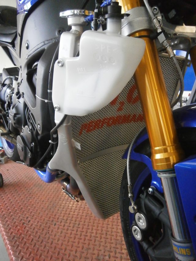 H2O Performance Oversize Racing Radiator kit For Yamaha YZF-R6 (2017+) – illustrative image