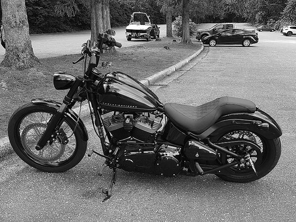 Harley Davidson | Blackline FXS Softail 11-12 | Diamond II | Rider Seat Cover