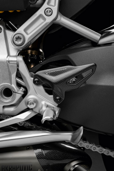 SCRAMBLER DUCATI Carbon heel guard 96981062A