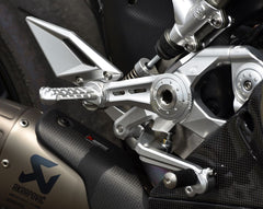 MOTOCORSE Machined from solid complete riding adjustable footpegs kit Panigale V4 Colore
