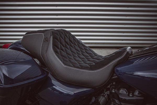 Harley Davidson | Road Glide 11-22, Street Glide 11-22 | Hex-Diamond | Rider Seat Cover