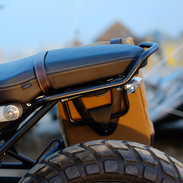 Unit Garage 1605 Passenger grip