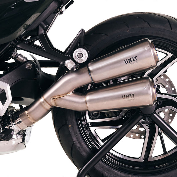Unit Garage 4313T+2xU150SX_ BMW R12 G/S Double Low Pipe Titanium with visible welding