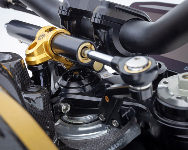 Billet Aluminium steering top triple yoke with 52mm. Ohlins racing front forks - Ducati Streetfighter V4 2025 5