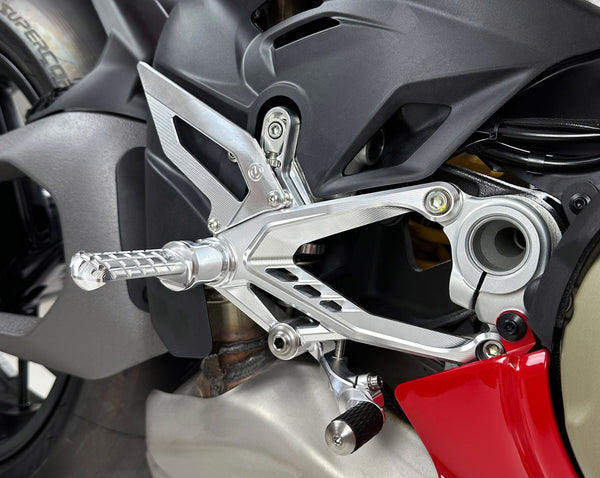 Complete Adjustable Rider Footpeg Kit - Ducati Panigale V4 2025 8