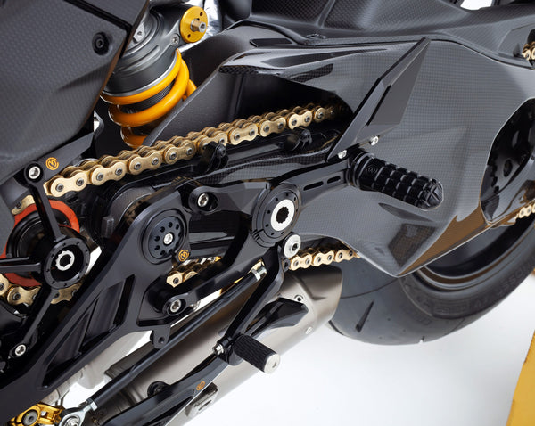 Adjustable "PREMIUM" rider footrest kit with Brembo brake pump and integrated reservoir - Panigale V4 2025/Streetfighter V4 2025 7