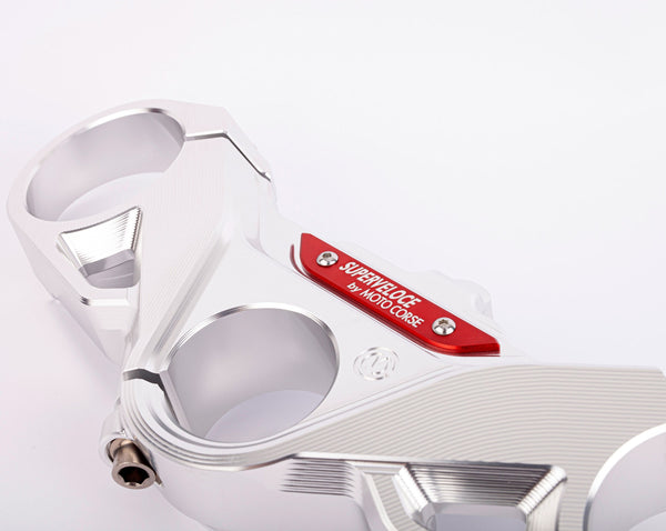 Aluminum upper steering triple clamp with titanium screws - MV Agusta Superveloce 800 Colore piastra di sterzo  - Argento, Colore targhetta - Argento 6