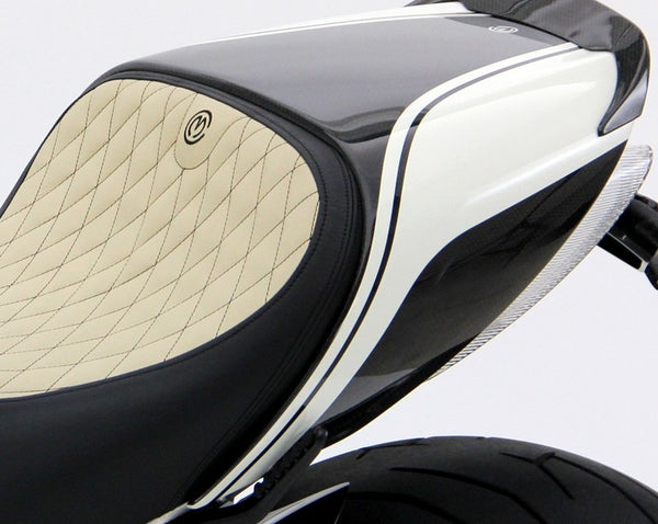 MOTOCORSE Carbon seat cover Trama del carbonio e finitura superficiale - 2