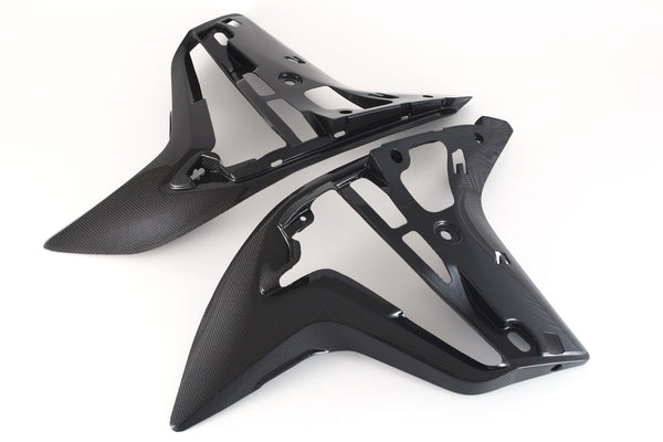 MOTOCORSE Inner side panels - set Trama del carbonio e finitura superficiale - 200P – Plain
